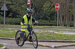 kind met veiligheidsvestje